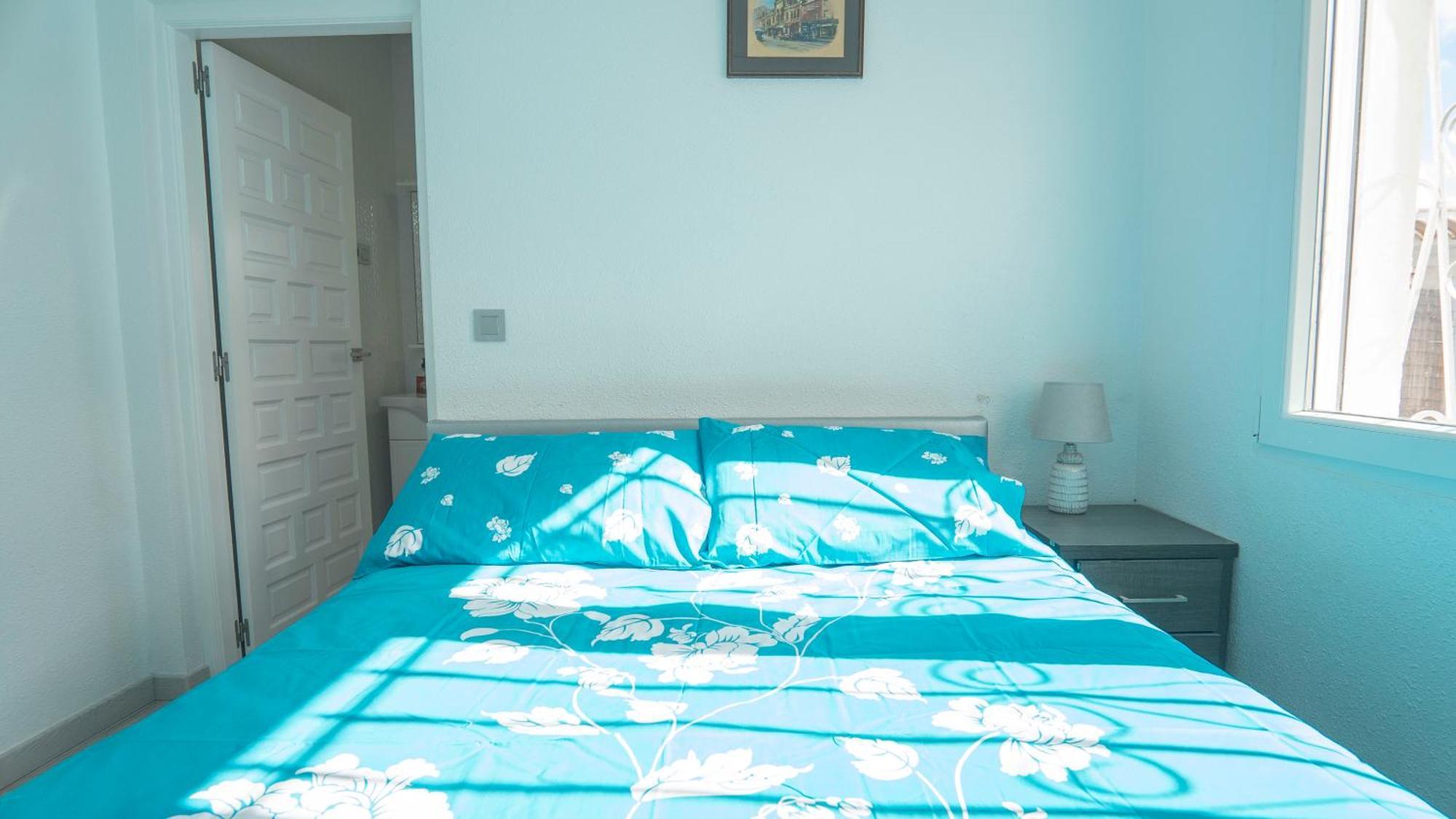 Detached 2 bed 2 bath Villa with private pool close to all amenities Villamartin  Esterno foto